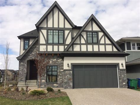 tudor style window trim